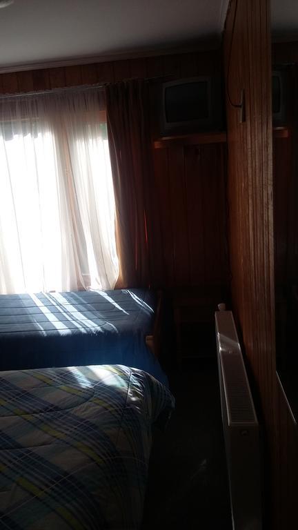 Hostal Costa Azul Кастро Екстер'єр фото
